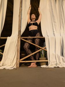 PXL_20250216_120456224.MP~2